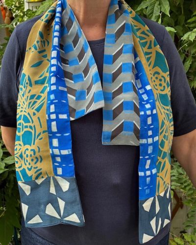 handwerk shawl in blauw grijs tinten